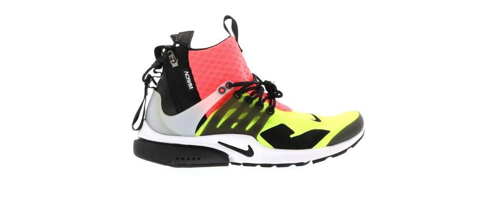 Classic Sneakers in White/Black-Hot Lava-Volt - 844672-100