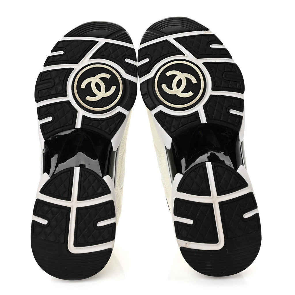 Chanel Mesh Suede Grained Calfskin Women's CC Sneakers White Black