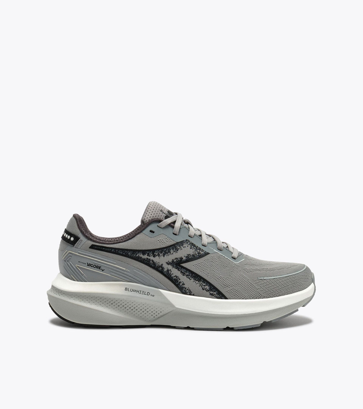 Diadora Mythos Blushield Vigore V Men's Shoes