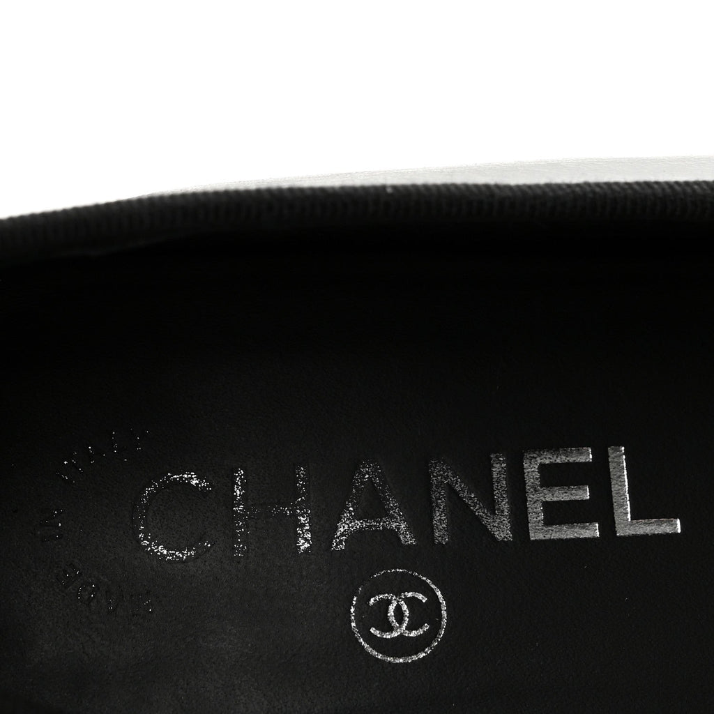 Chanel Crumpled Lambskin CC Cap Toe Women's Flats Black White