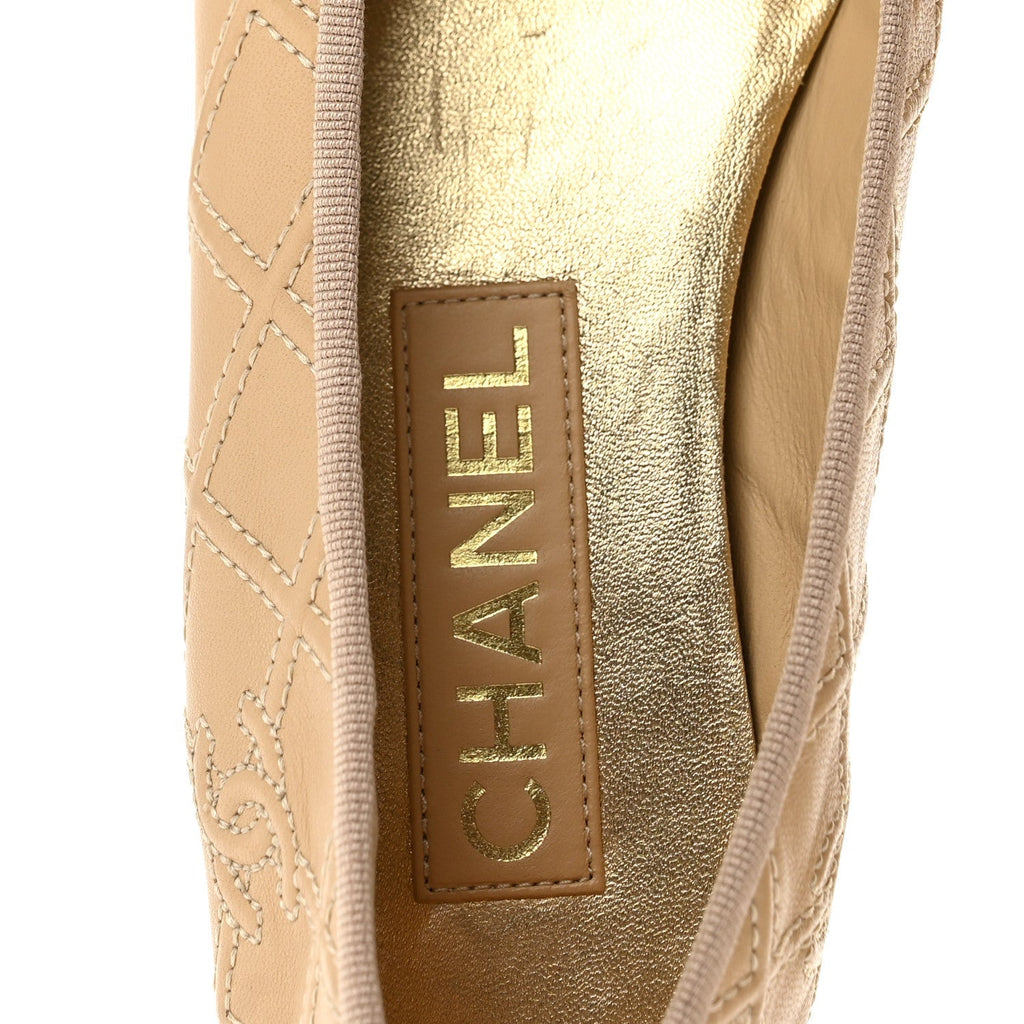Chanel Lambskin Patent Women's Double Stitched CC Cap Toe Ballerina Flats 37 Beige Black