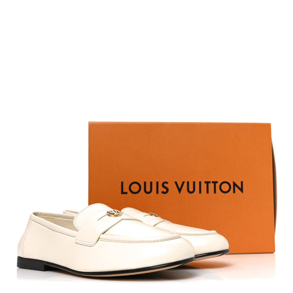 Louis Vuitton Lambskin Women's Soho Flat Loafers 40 Ecru White