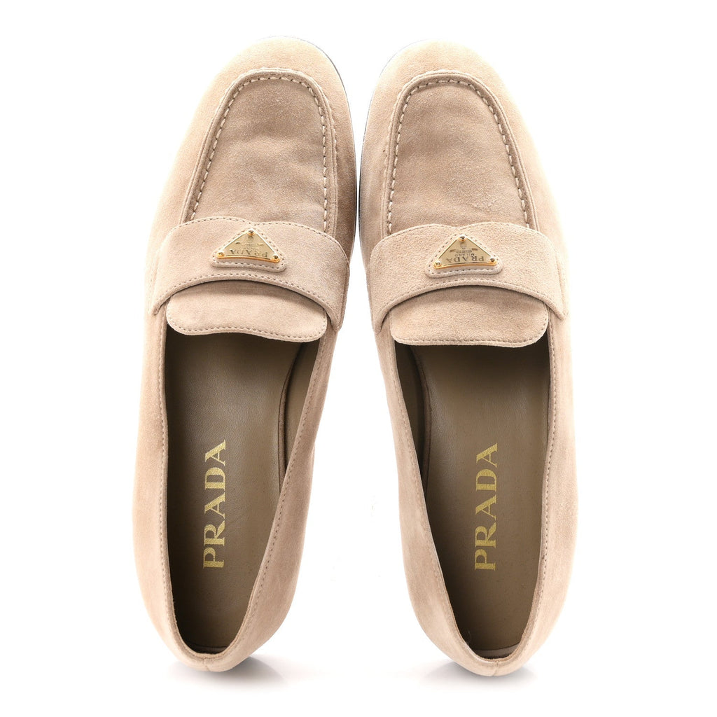 Prada Suede Calfskin Women's Metal Triangle Logo 10mm Loafers 38.5 Corda
