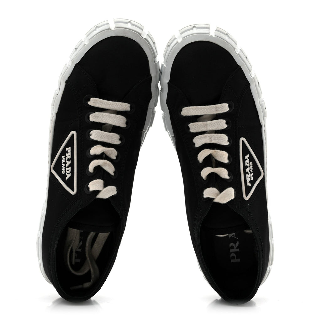 Prada Re-Nylon Gabardine Women's Triangle Logo Double Wheel 50mm Sneakers 38.5 Black