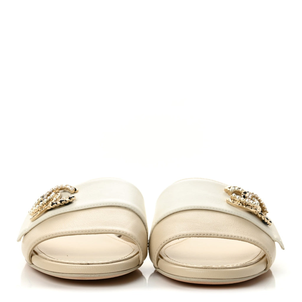 Chanel Lambskin Pearl Crystal CC Women's Mules Sandals 36 Light Beige White