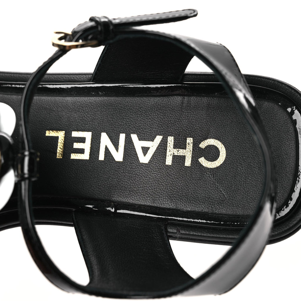 Chanel Patent Calfskin Women's Camellia Thong Sandals 37 Black White