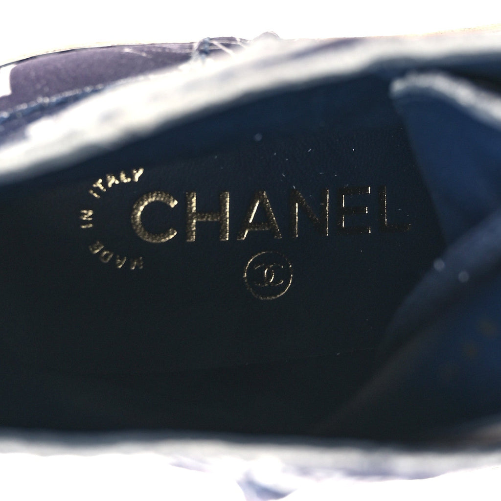 Chanel Suede Calfskin Women's CC 31 Rue Cambon Combat Boots 39.5 White Navy