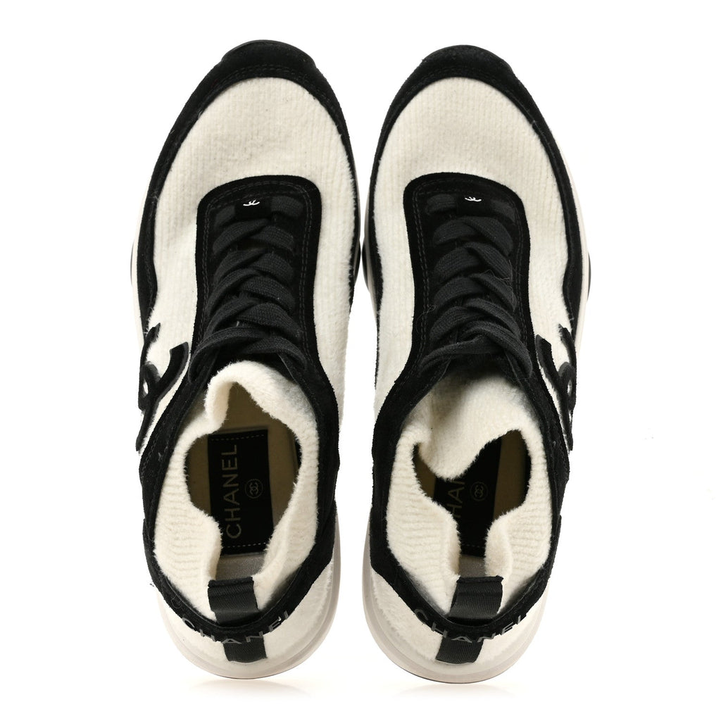 Chanel Fabric Suede Calfskin Women's CC Sneakers 38 White Black