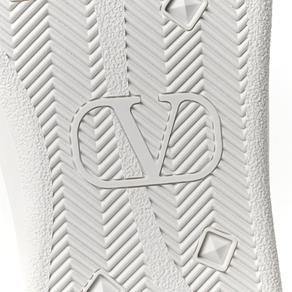 Valentino Garavani Calfskin Men's Backnet Sneakers 46 White