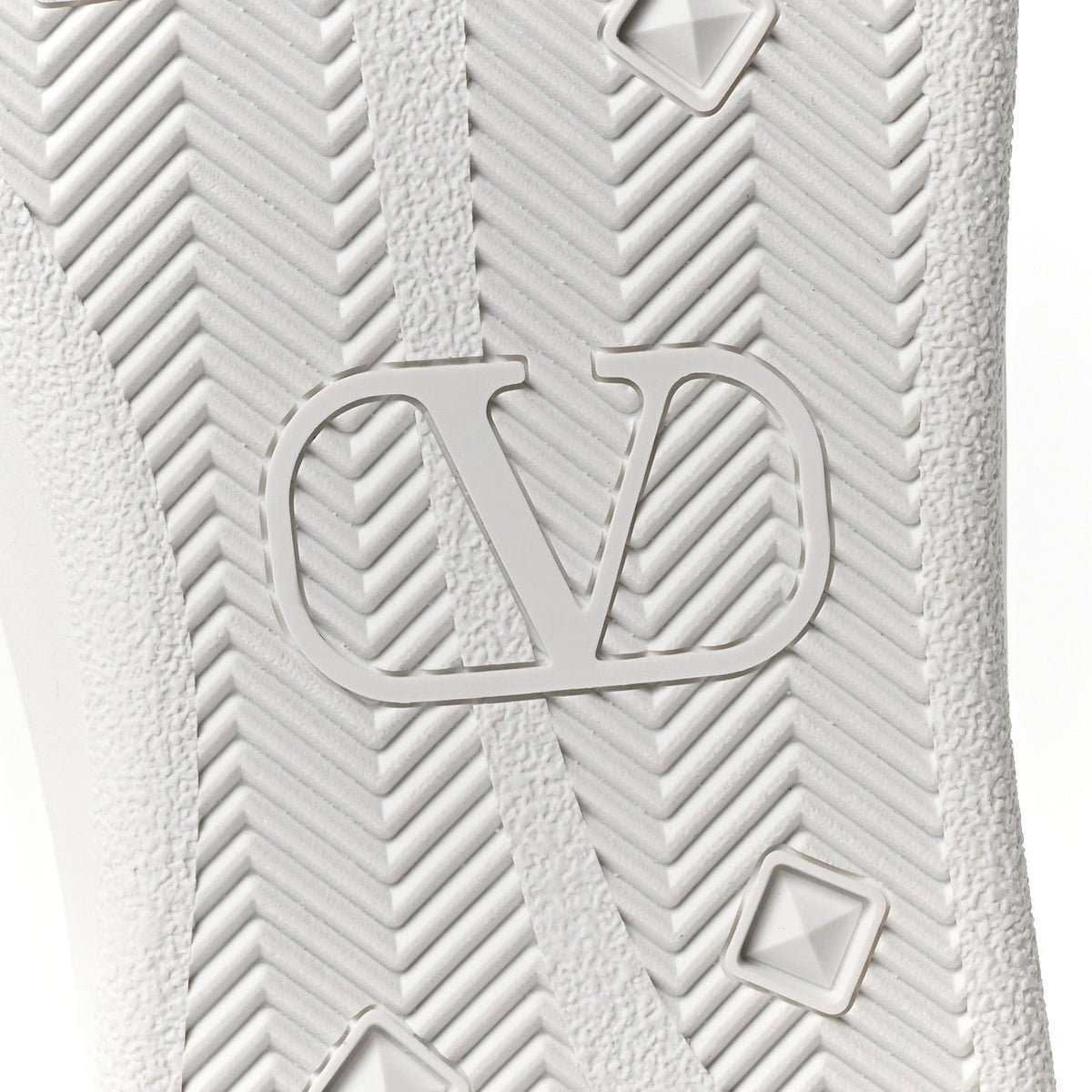 Valentino Garavani Calfskin Men's Backnet Sneakers 46 White