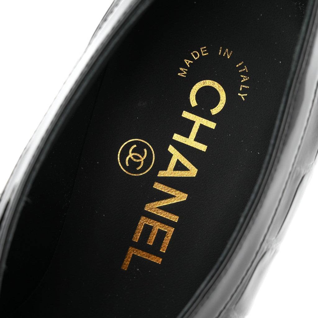 Chanel Crocodile Embossed Patent Calfskin Women's Pumps 36 Black