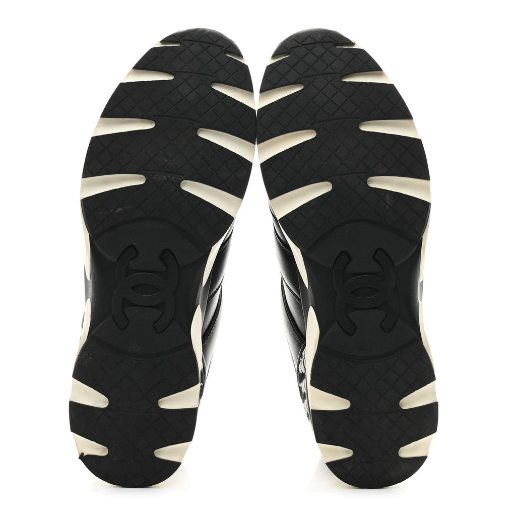Chanel Calfskin Tweed Women's CC Sneakers 41 Black White