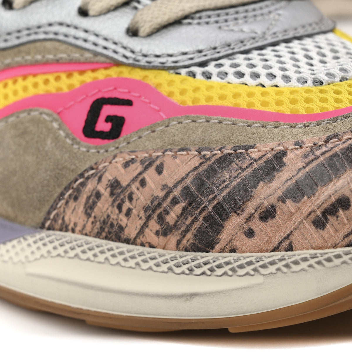 Gucci Suede Calfskin Tejus Printed Women's Ultrapace Sneakers 37.5 Pink Silver Oatmeal Yolk