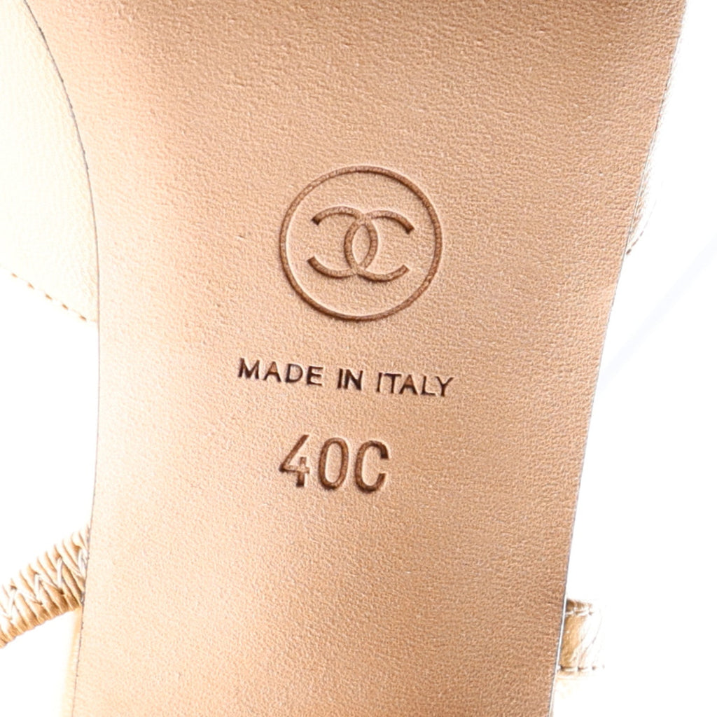 Chanel Goatskin Grosgrain Cap Toe CC Slingback Women's Pumps