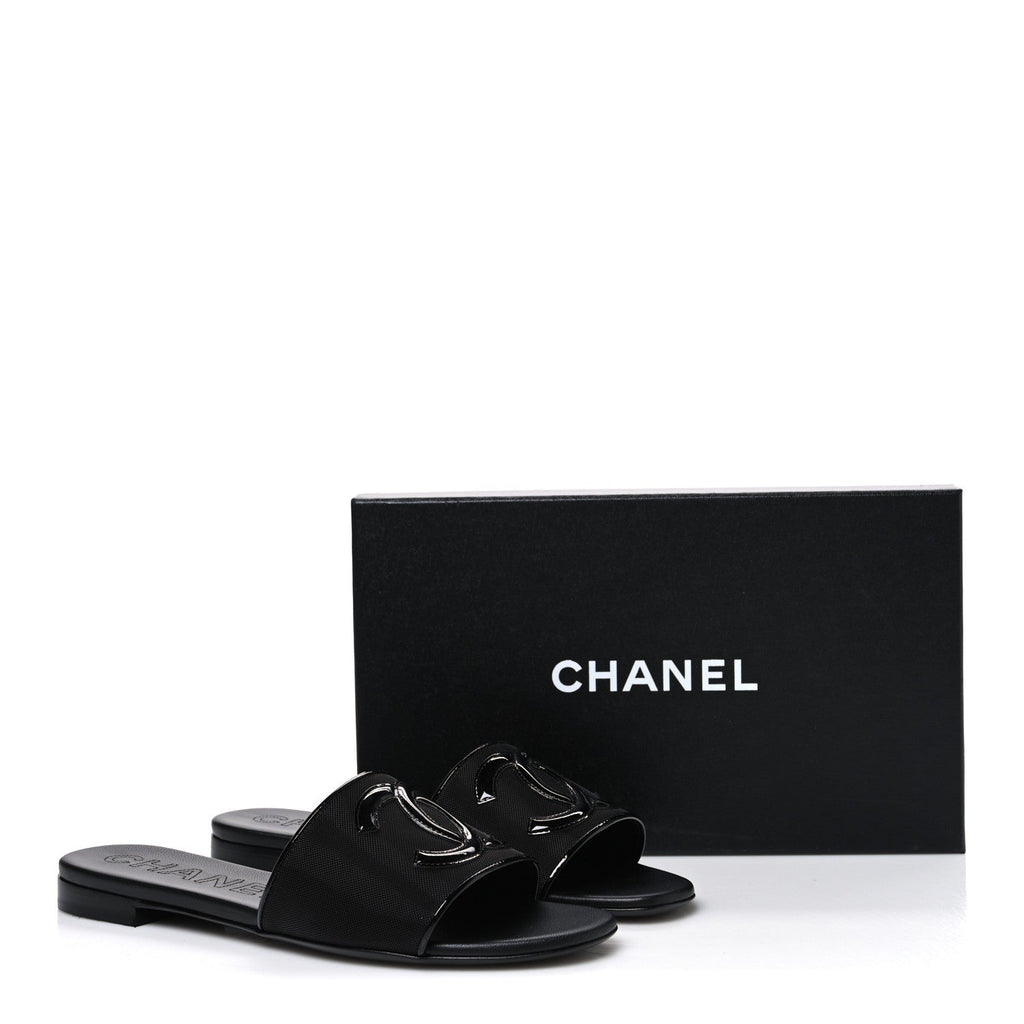 Chanel Mesh Patent Calfskin Women's CC Mules 39 Black