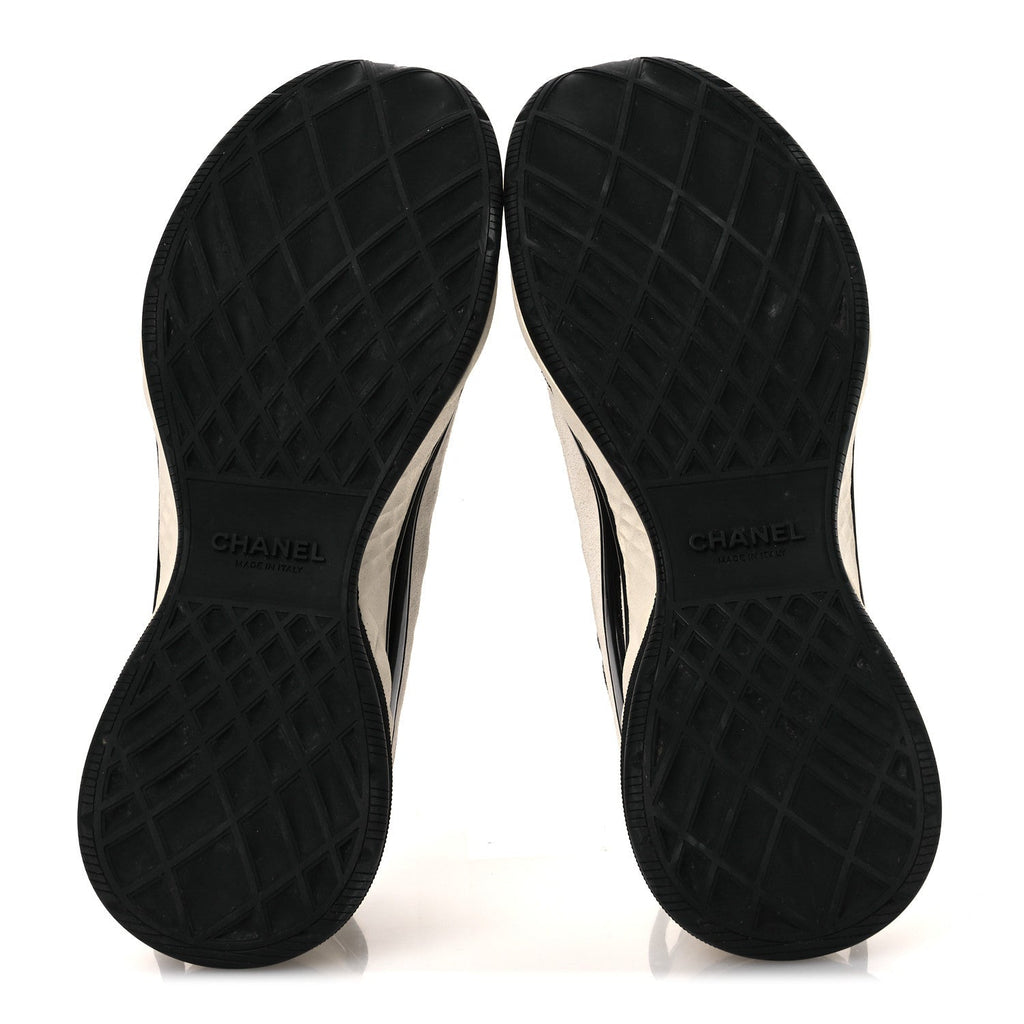 Chanel Fabric Suede Calfskin Women's CC Sneakers 39.5 White Black