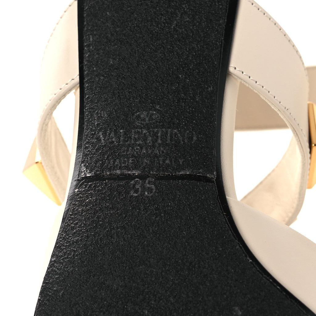 Valentino Garavani Calfskin Women's Roman Stud Ankle Strap 40mm Pumps 35 White