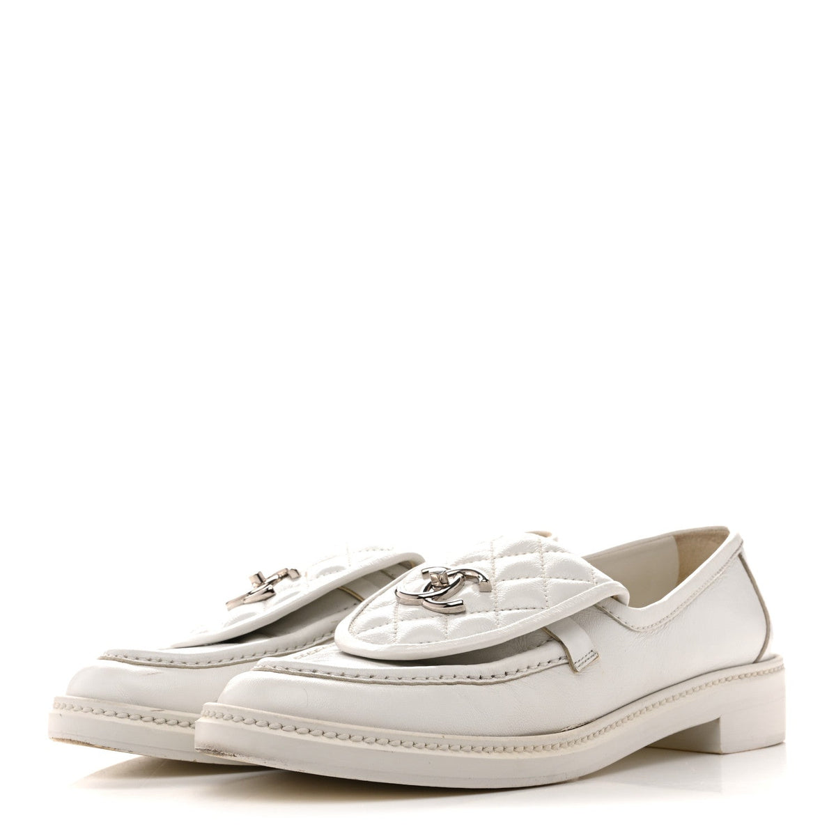 Chanel Shiny Lambskin Women's Quilted CC Turnlock Loafers 40 White