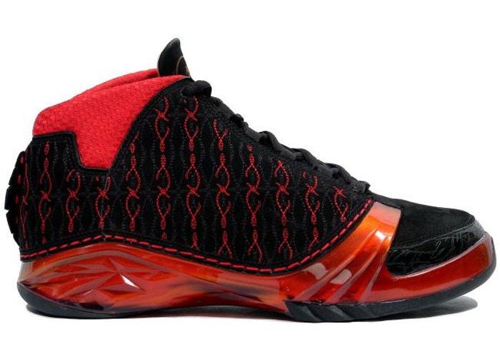 Classic Sneakers in Black/Varsity Red - 318474-061
