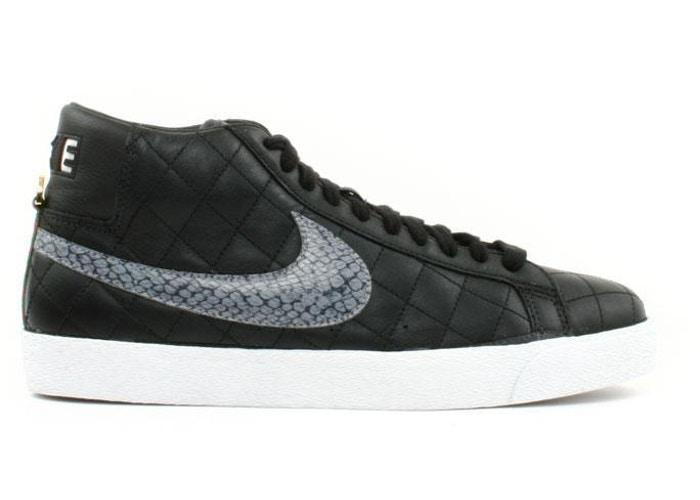 Classic Sneakers in Black/Black - 313962-001