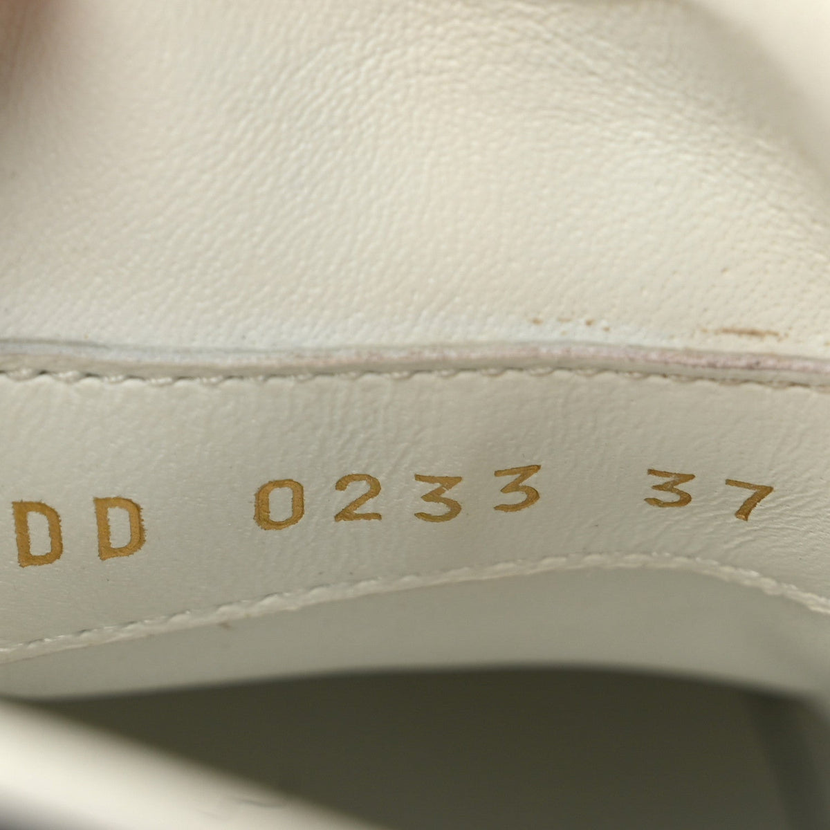 Louis Vuitton Monogram Embossed Calfskin Women's Time Out Sneakers 37 White Black