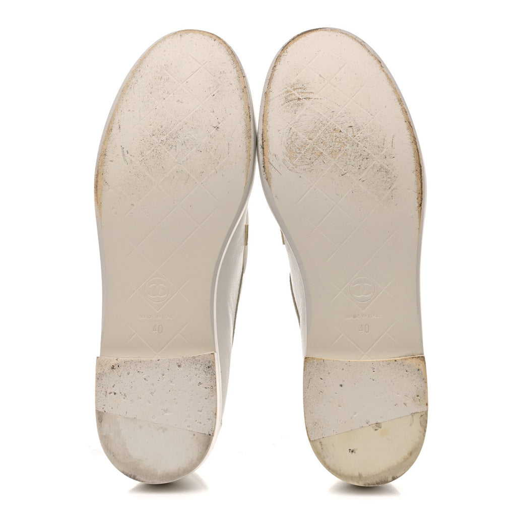 Chanel Shiny Lambskin Women's Quilted CC Turnlock Loafers 40 White