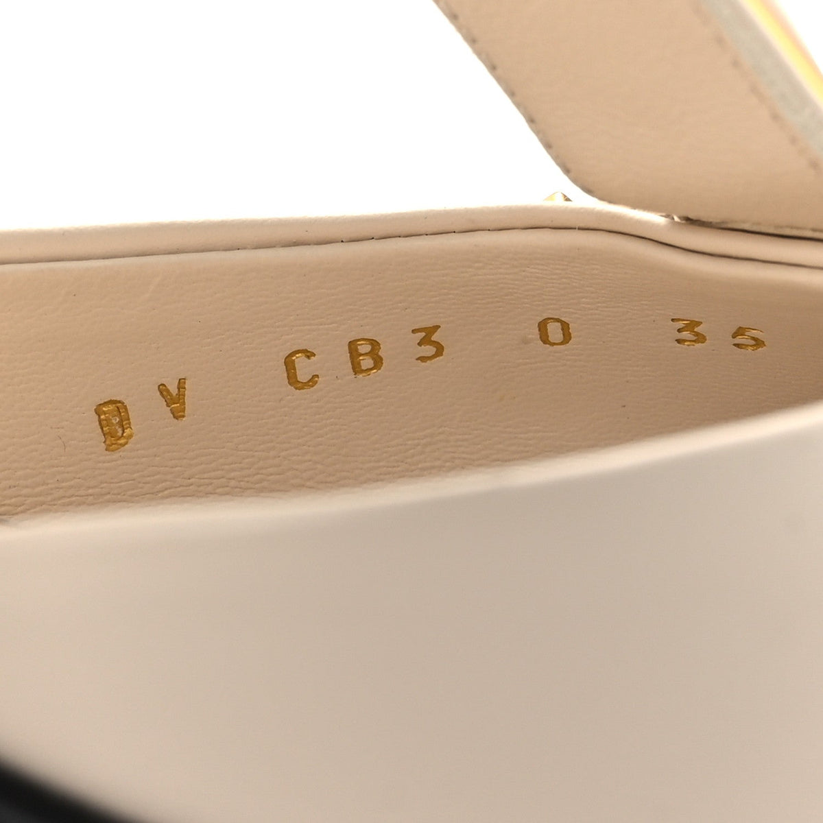 Valentino Garavani Calfskin Women's Roman Stud Ankle Strap 40mm Pumps 35 White