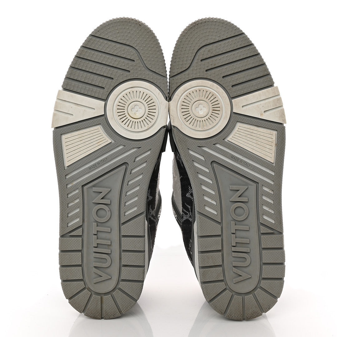 Louis Vuitton Calfskin Embossed Monogram Denim Men's LV Trainer Sneakers 5.5 Grey