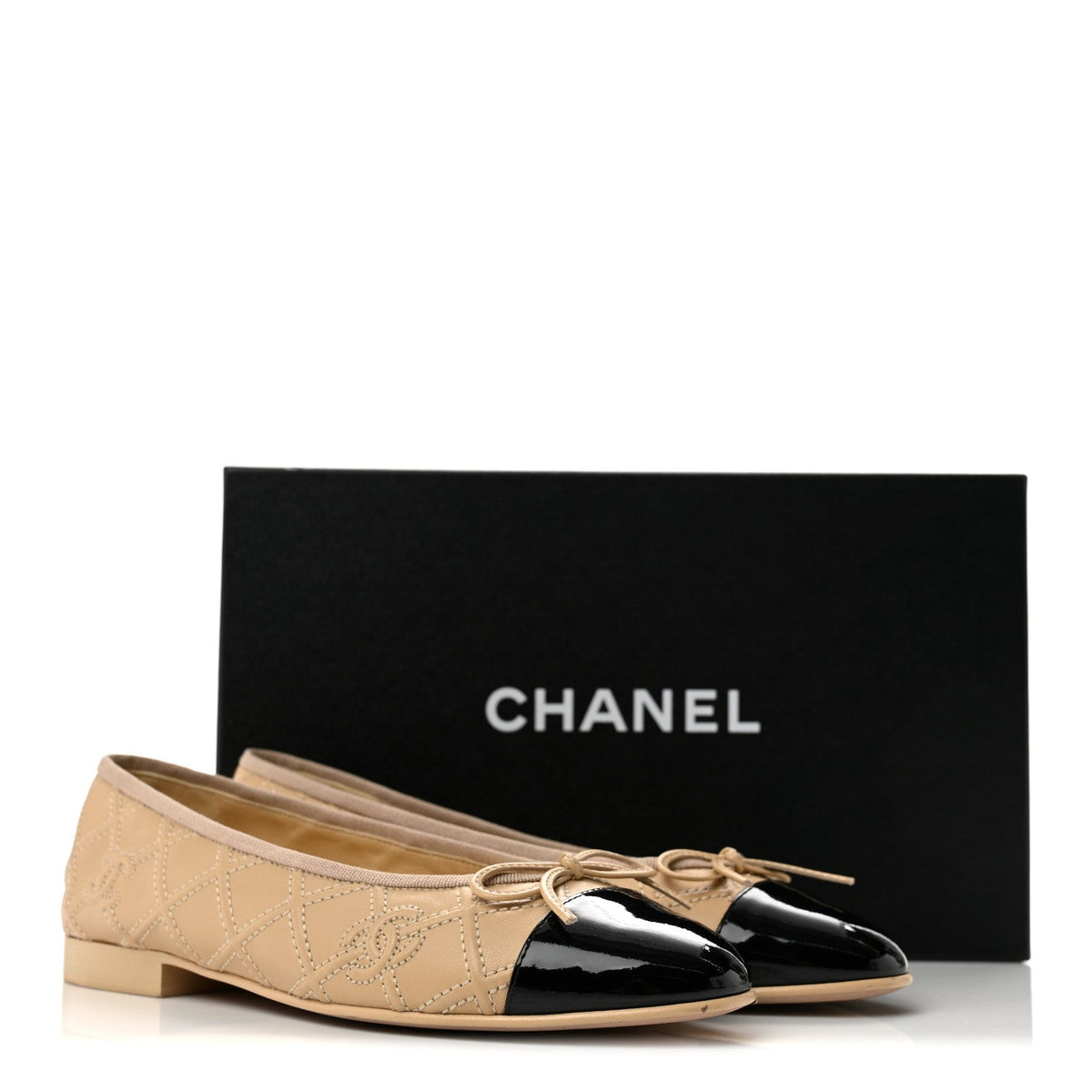 Chanel Lambskin Patent Women's Double Stitched CC Cap Toe Ballerina Flats 37 Beige Black