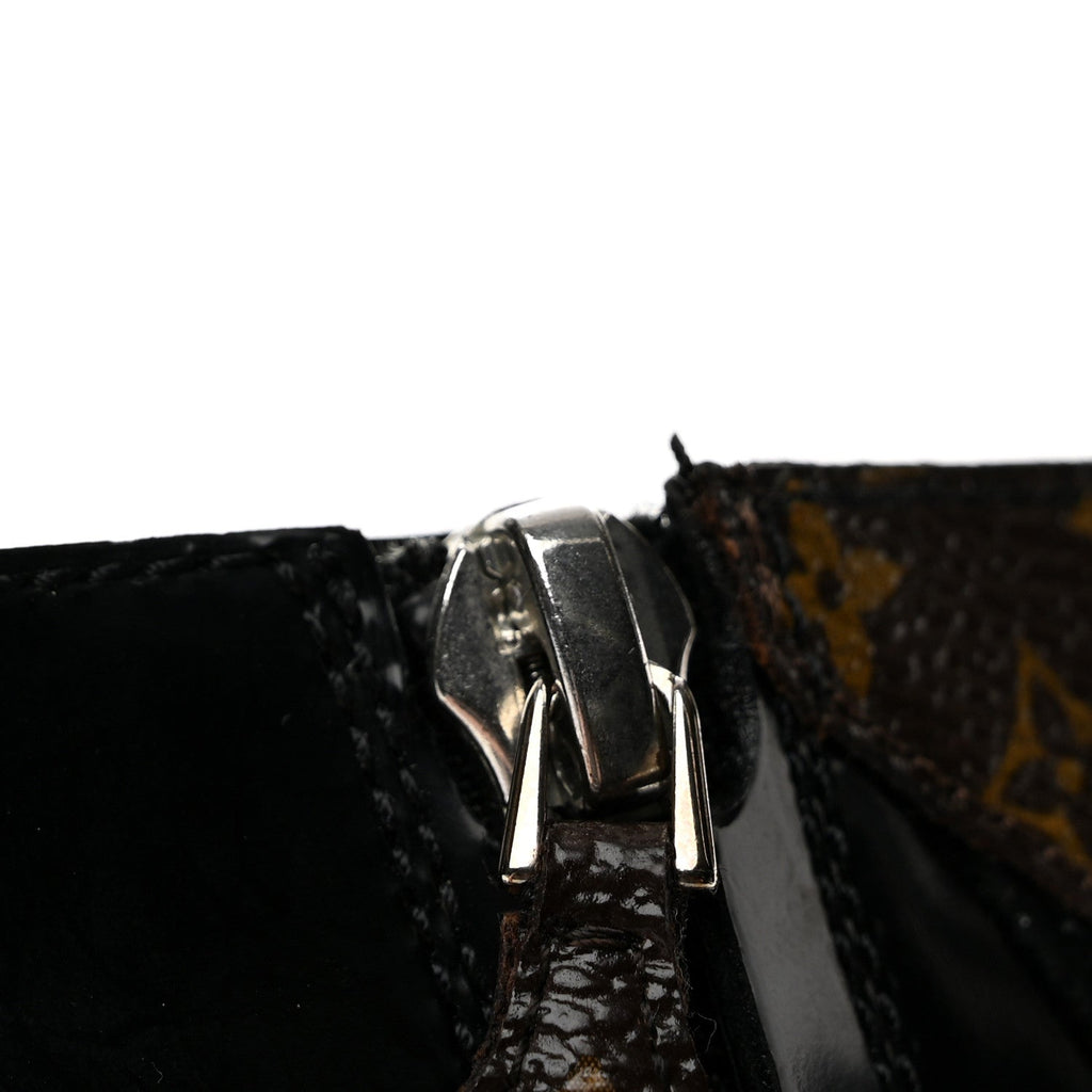 Louis Vuitton Glazed Calfskin Women's Star Trail Boots 40 Black