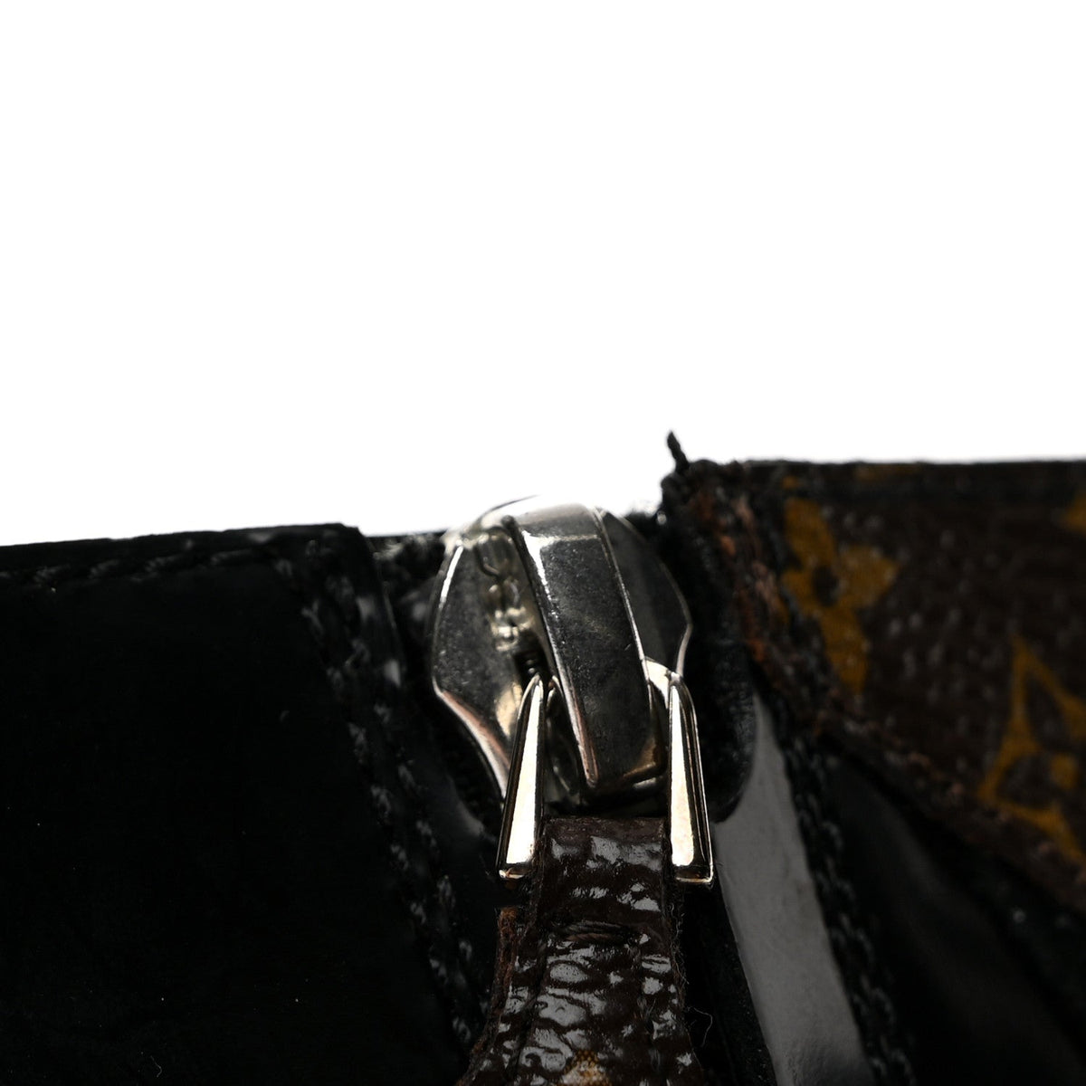 Louis Vuitton Glazed Calfskin Women's Star Trail Boots 40 Black